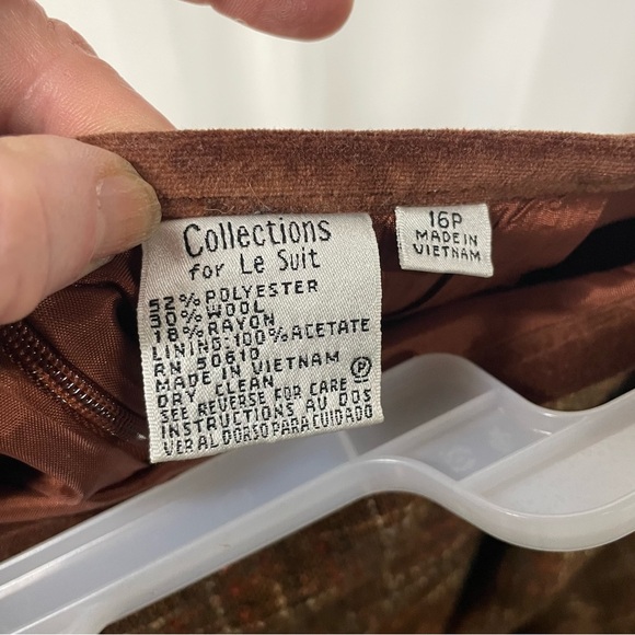 Collections for Le Suit Tweed 2 piece Suit Skirt Blazer Brown - Picture 7 of 9